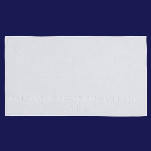 Weißes DPU Badetuch aus 100 % Baumwolle mit geprägtem  DPU-Schriftzug, hochwertige Frottee-Qualität mit 450 g/m².